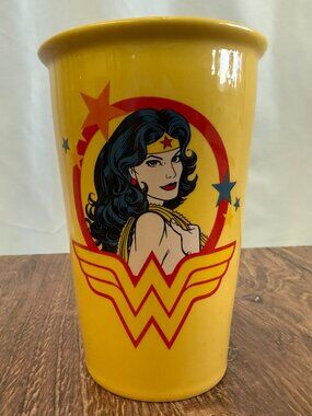 Wonder Woman DC Comics Yellow Ceramic Mug 5.5” Collectible Cup No Lid